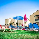 Dream Village Апартаменти