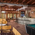 Апартаменти Dream Village *