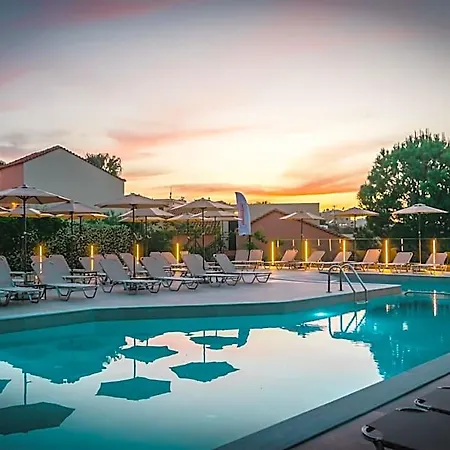 Dream Village Апартаменти